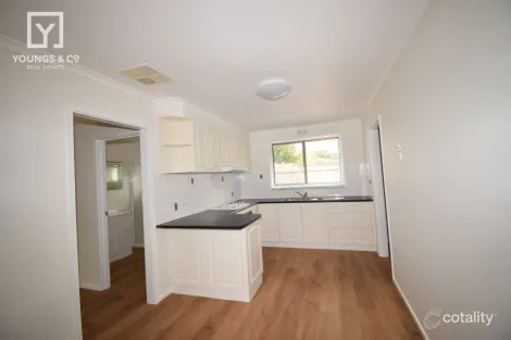 Property photo of 1/203 The Boulevard Shepparton VIC 3630