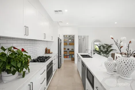 Property photo of 6 Thoroughbred Way Box Hill NSW 2765