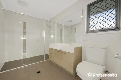 Property photo of 12 Scholes Way Kirkwood QLD 4680