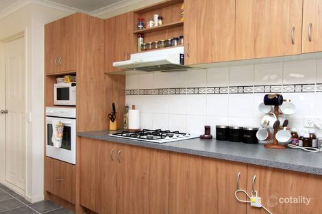 Property photo of 16 Damask Drive Tarneit VIC 3029