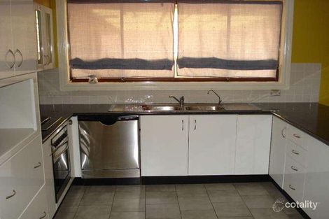 Property photo of 22 Flinders Crescent Hinchinbrook NSW 2168