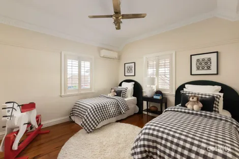 Property photo of 182 Barton Road Hawthorne QLD 4171