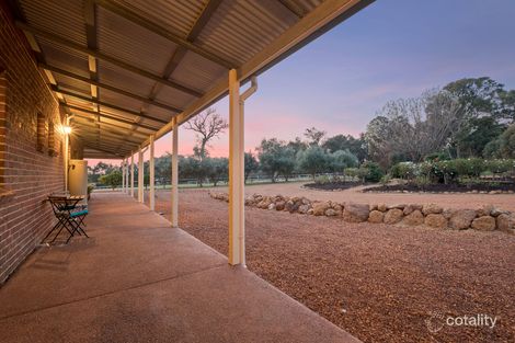 Property photo of 21 Strawberry Hill Drive Gidgegannup WA 6083