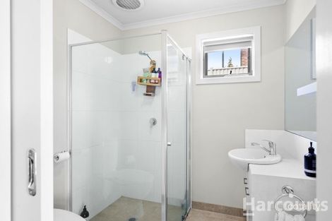 1/10 Chiara Dr, Brown Hill, VIC 3350