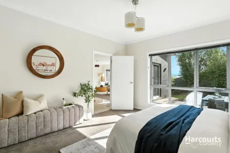 Property photo of 11 Spinnaker Crescent Tranmere TAS 7018