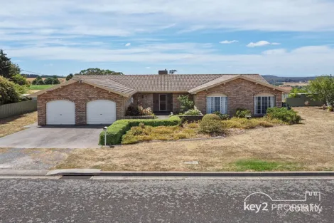 79-81 Westbury Pl, Deloraine, TAS 7304