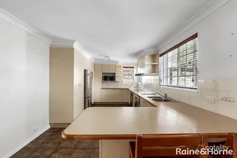 Property photo of 8 Katandra Place Kelso NSW 2795