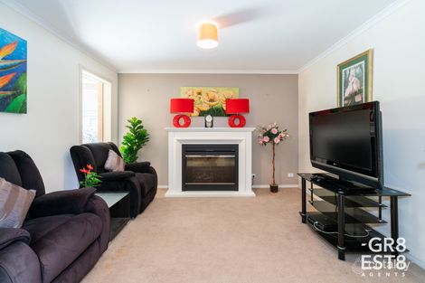 Property photo of 6 Mallee Circuit Pakenham VIC 3810
