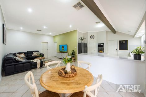 Property photo of 32 Jilakin Loop Canning Vale WA 6155