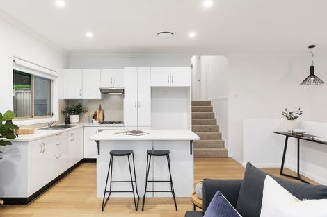 Property photo of 2/19 Backhouse Road Lake Heights NSW 2502