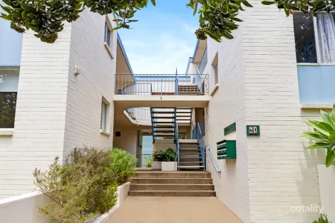 Property photo of 4/64 Walnut Street Wynnum QLD 4178