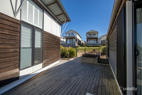 Property photo of 55 Seaside Circuit Caves Beach NSW 2281