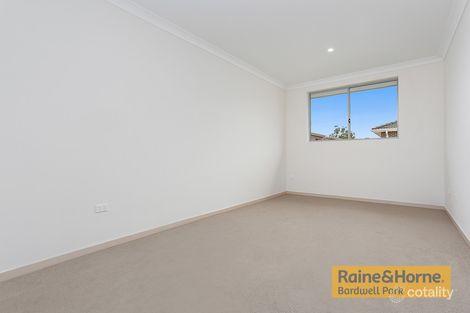 Property photo of 7/20 Old Glenfield Road Casula NSW 2170