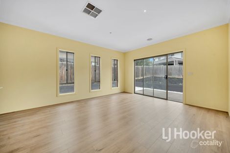 Property photo of 44 Starling Avenue Tarneit VIC 3029