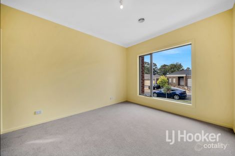 Property photo of 44 Starling Avenue Tarneit VIC 3029