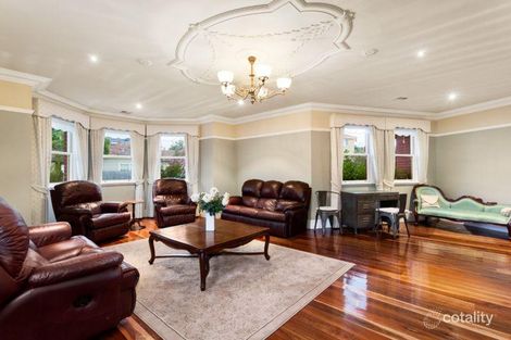 Property photo of 15 Aberdeen Crescent Essendon VIC 3040