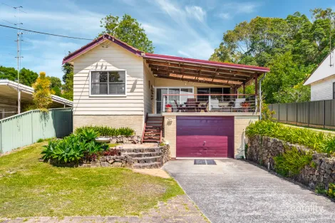 Property photo of 241 Skye Point Road Coal Point NSW 2283
