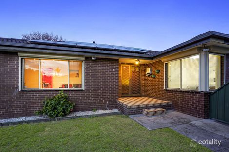 Property photo of 10 Thurbro Drive Keysborough VIC 3173