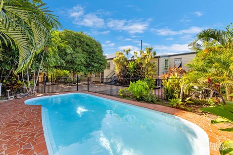 Property photo of 30 Roberts Street Hermit Park QLD 4812