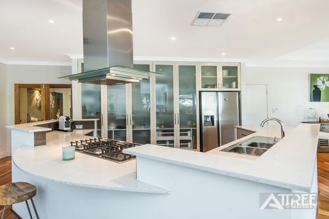 Property photo of 33 Broadway Boulevard Piara Waters WA 6112