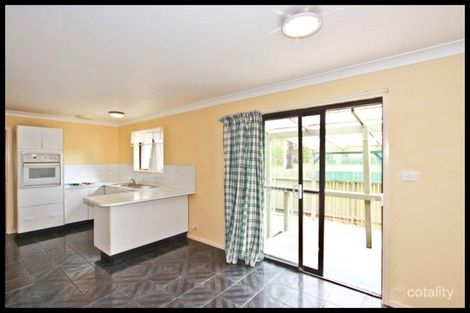 Property photo of 33 Karoola Avenue Kingfisher Shores NSW 2259