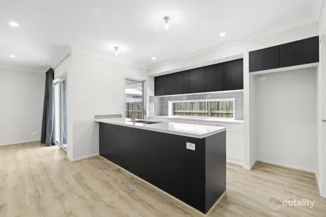 Property photo of 5 Goulburn Crescent Nirimba QLD 4551