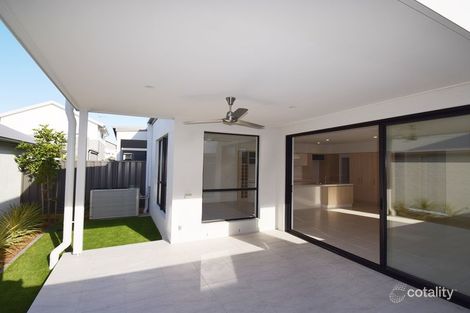 Property photo of 105 Harbour Boulevard Shell Cove NSW 2529