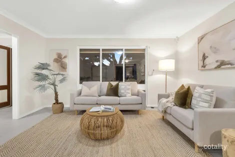 Property photo of 13 Arnold Drive Hackham SA 5163