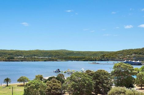 Property photo of 2/13 Lynn Avenue Point Frederick NSW 2250