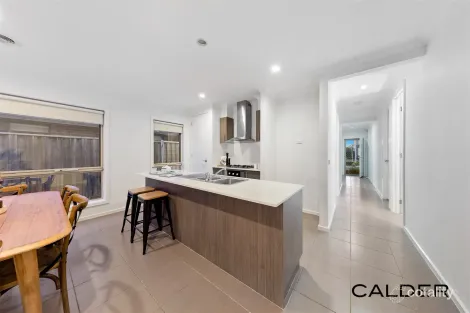 Property photo of 30 Atarhi Parade Lalor VIC 3075