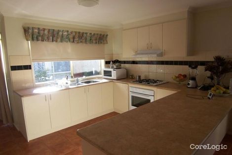 Property photo of 6 Fiona Court Werribee VIC 3030