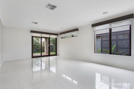 Property photo of 9 Eliburn Drive Cranbourne East VIC 3977