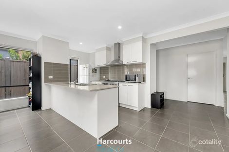 Property photo of 39 Paramount Rise Wollert VIC 3750