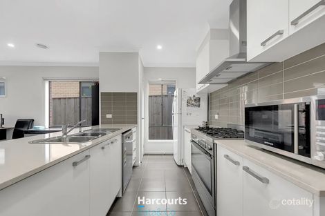 Property photo of 39 Paramount Rise Wollert VIC 3750