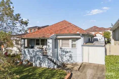15 Beaconsfield Ave, Kingsgrove, NSW 2208