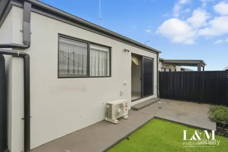 Property photo of 8 Alyssa Street Greenvale VIC 3059