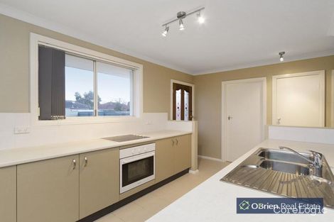 Property photo of 14 Campbell Parade Cranbourne VIC 3977