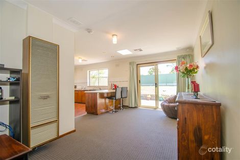 Property photo of 1 Dianne Street Happy Valley SA 5159