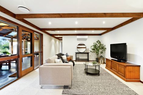 Property photo of 23 Quentin Way Eltham VIC 3095