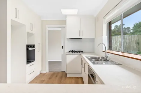 1 Dianne St, Happy Valley, SA 5159