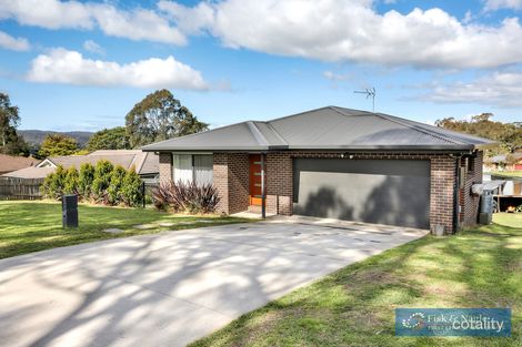 6 Howard Ave, Bega, NSW 2550