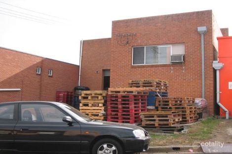 11 Nirvana St, Pendle Hill, NSW 2145