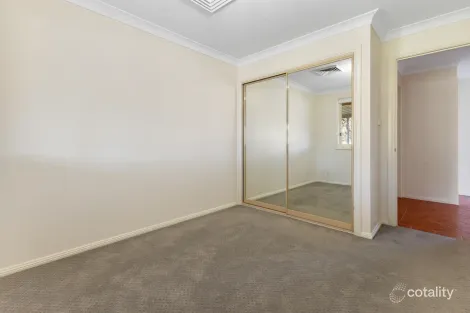 Property photo of 1 Kurpun Place Glenmore Park NSW 2745