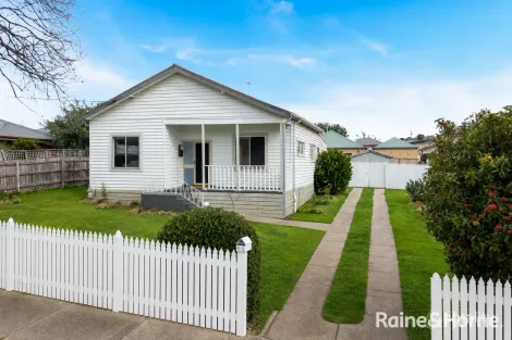 52 STATION ST, SUNBURY, VIC 3429