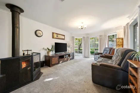 Property photo of 79 Morrison Street Kangaroo Flat VIC 3555