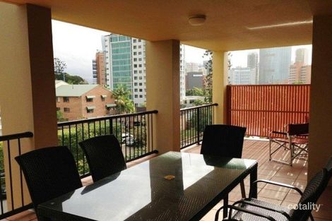 Property photo of 14/64 Lambert Street Kangaroo Point QLD 4169