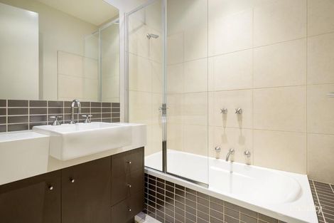 Property photo of 19 Pottage Circuit Macleod VIC 3085