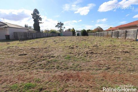28 Oasis Dr, Kingaroy, QLD 4610
