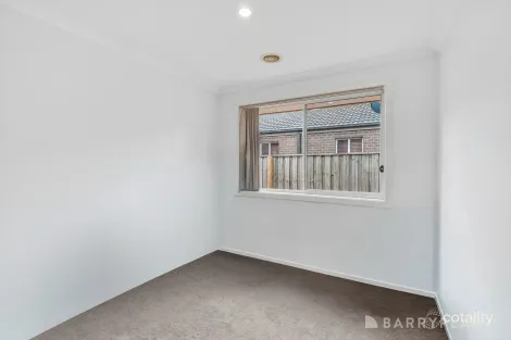 Property photo of 26 Laurence Way Tarneit VIC 3029