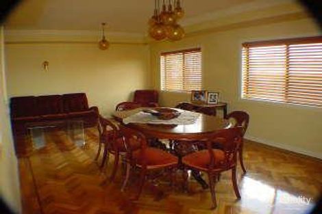 Property photo of 31 Bishop Place Carindale QLD 4152
